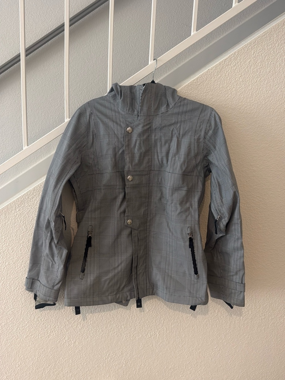 Burton Gray Plaid Women's Snowboard Ski Jacket
